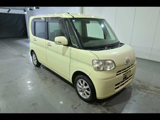 DAIHATSU TANTO — фото