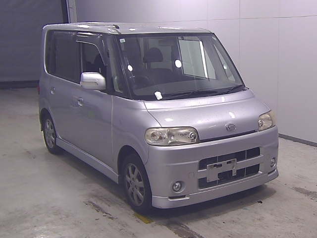 DAIHATSU TANTO — фото