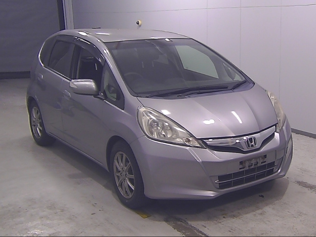 HONDA FIT — фото