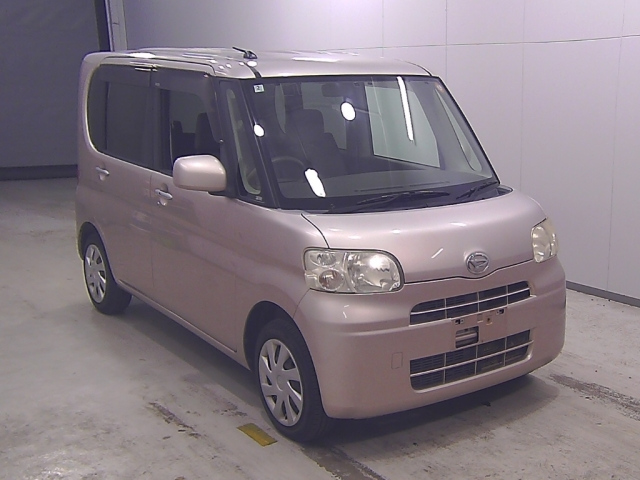 DAIHATSU TANTO — фото