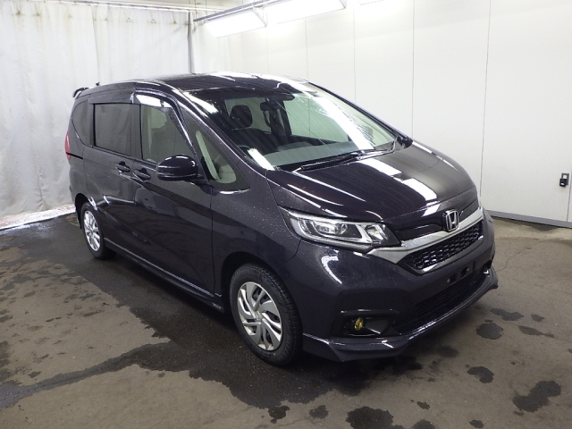 HONDA FREED — фото