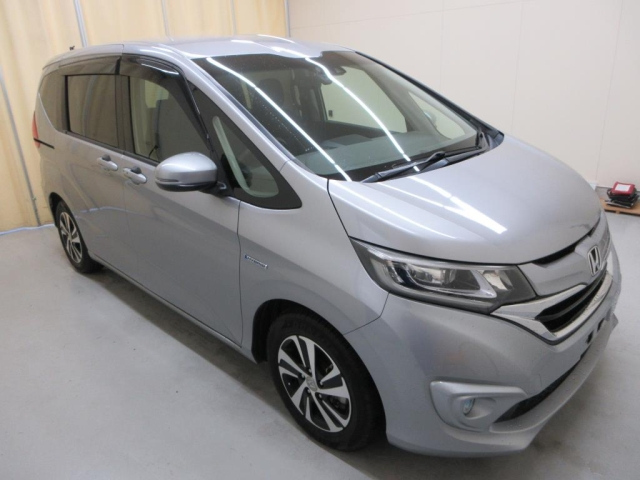 HONDA FREED — фото
