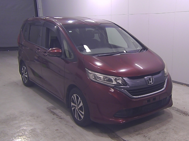 HONDA FREED — фото