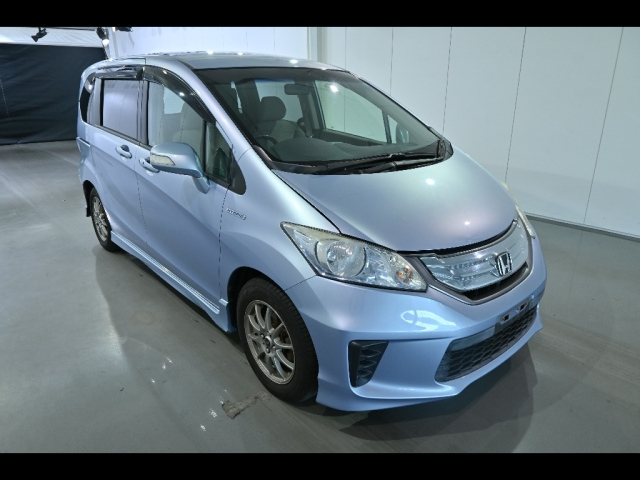 HONDA FREED — фото