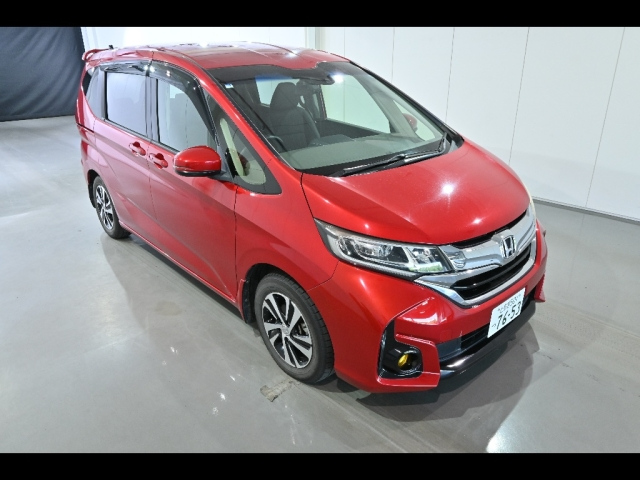 HONDA FREED — фото