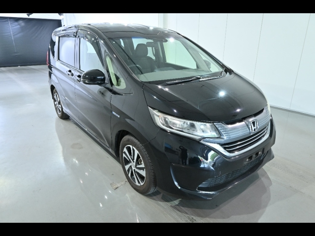 HONDA FREED — фото