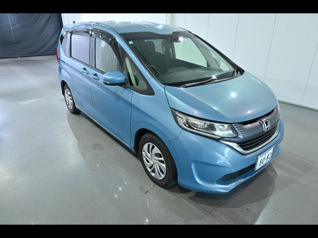 HONDA FREED — фото