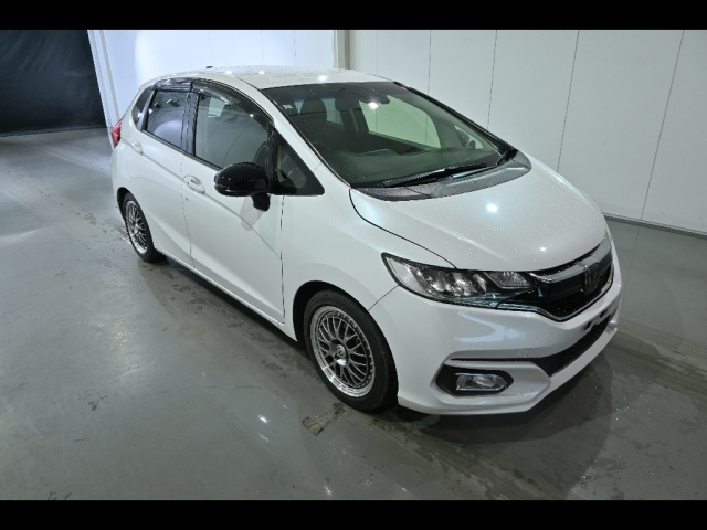 HONDA FIT — фото