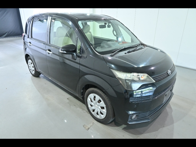 TOYOTA SPADE