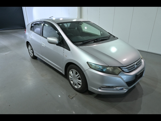 HONDA INSIGHT — фото