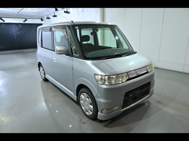 DAIHATSU TANTO — фото
