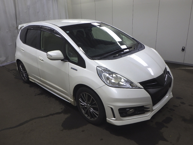 HONDA FIT — фото