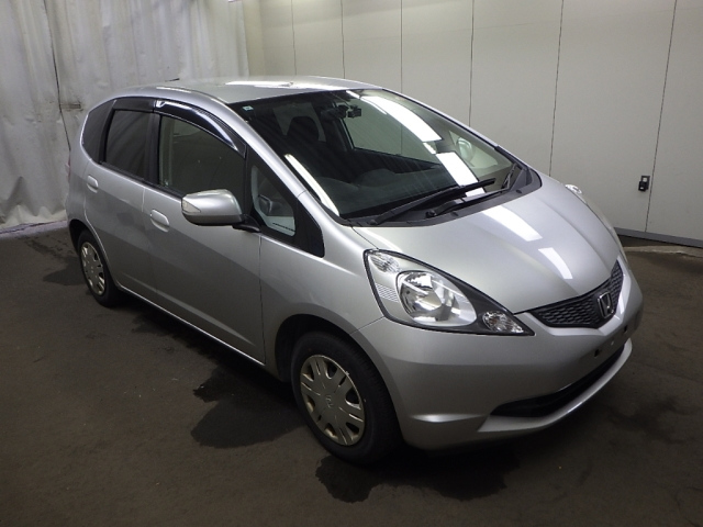 HONDA FIT — фото