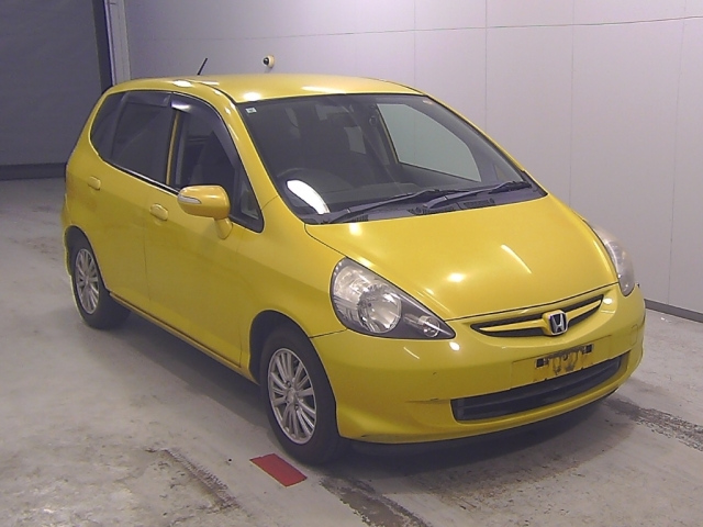 HONDA FIT — фото
