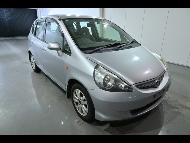 HONDA FIT — фото