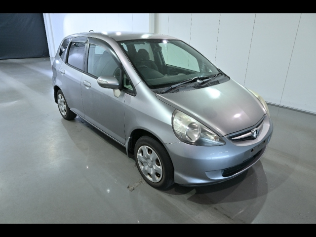 HONDA FIT — фото