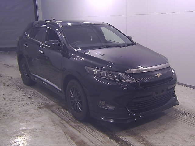 TOYOTA HARRIER