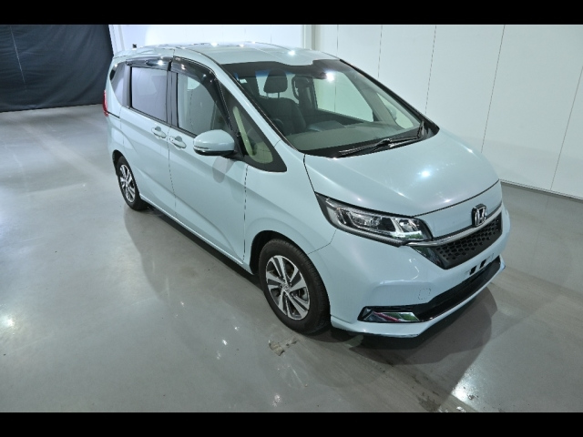 HONDA FREED — фото