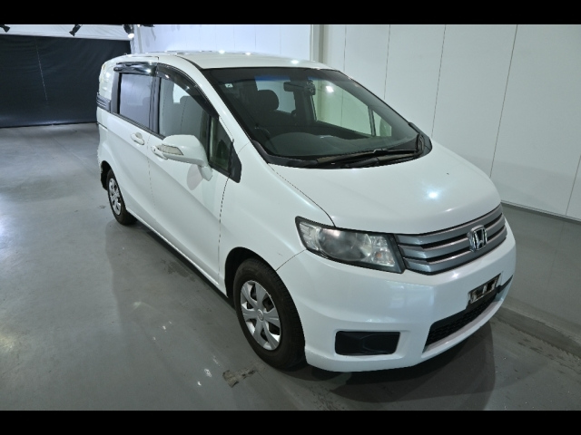 HONDA FREED SPIKE