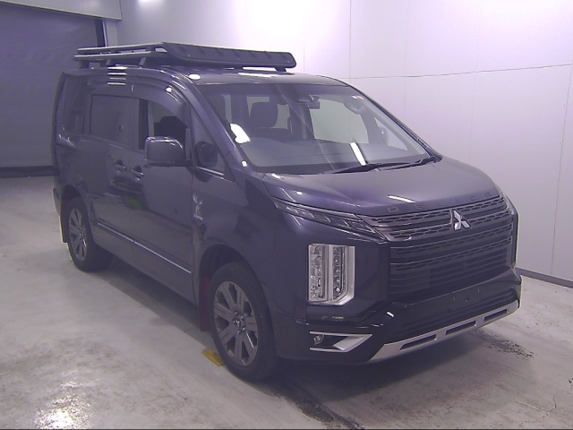 MITSUBISHI DELICA D5