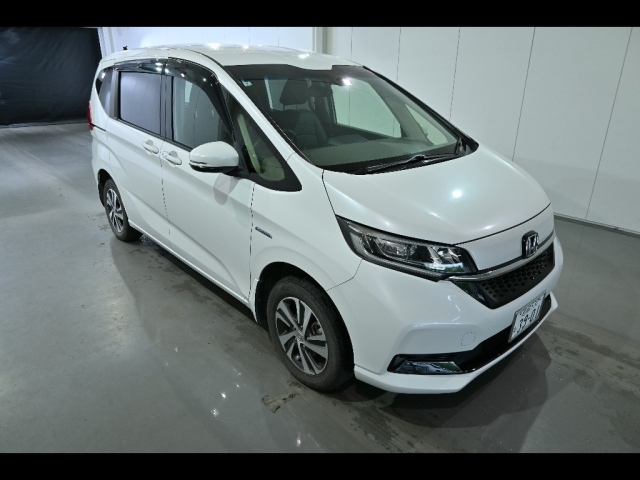 HONDA FREED — фото