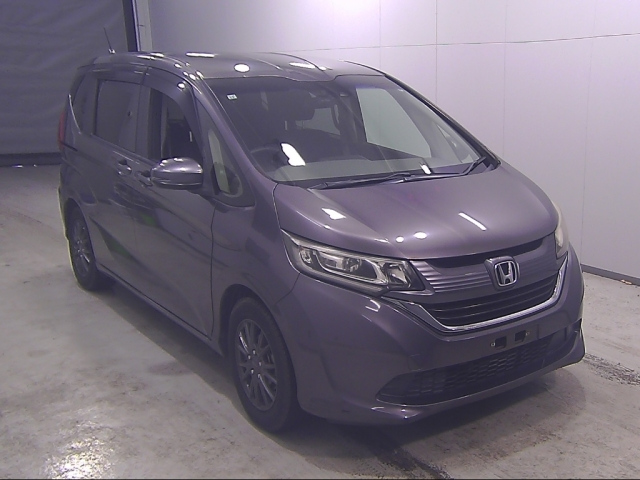 HONDA FREED — фото