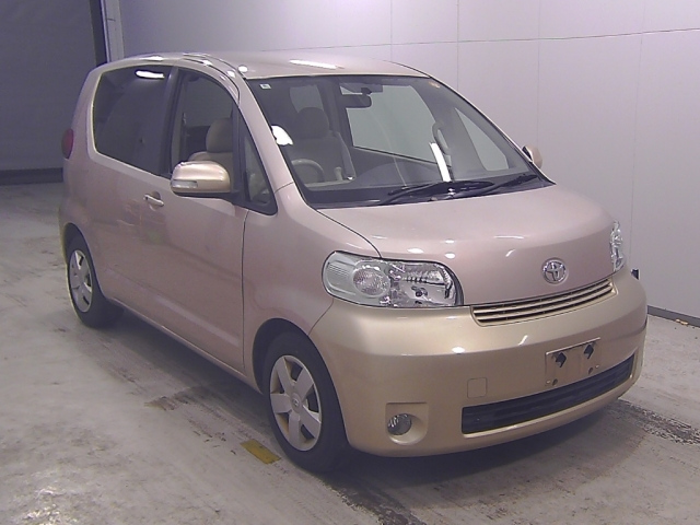 TOYOTA PORTE — фото