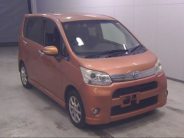 DAIHATSU MOVE — фото
