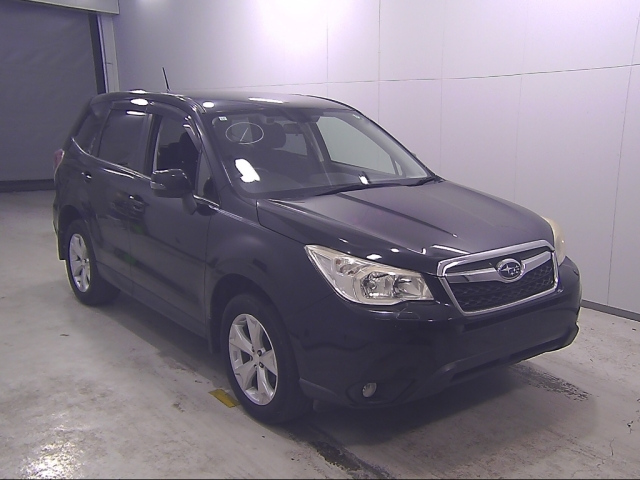 SUBARU FORESTER — фото