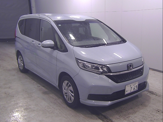 HONDA FREED — фото