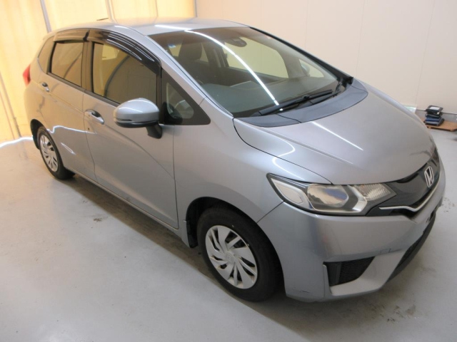 HONDA FIT — фото