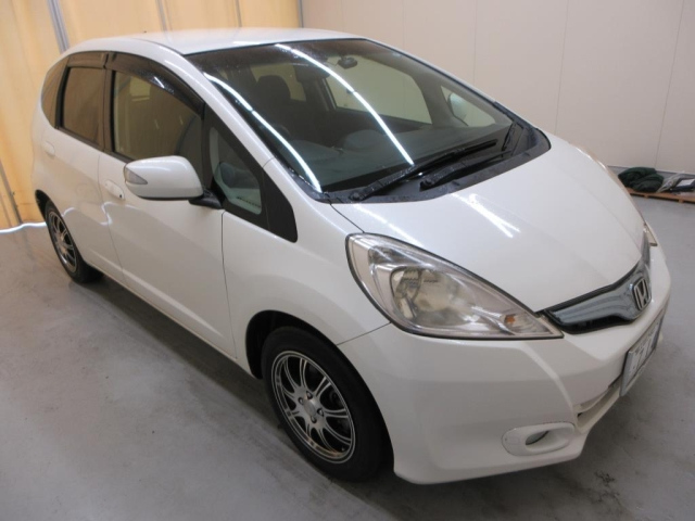 HONDA FIT — фото
