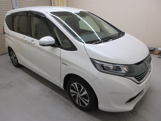 HONDA FREED — фото