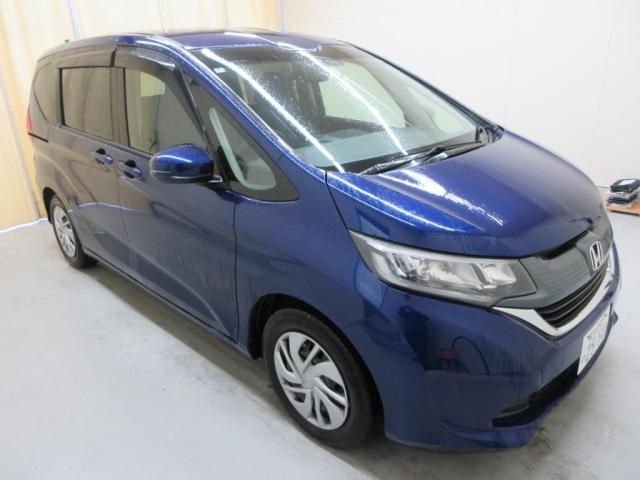 HONDA FREED — фото