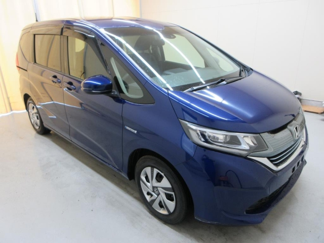 HONDA FREED — фото