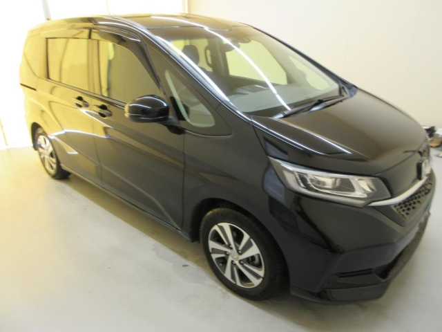 HONDA FREED — фото