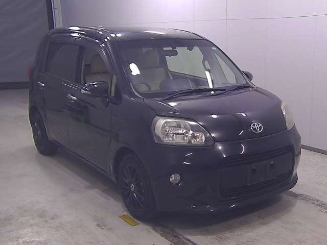 TOYOTA PORTE — фото