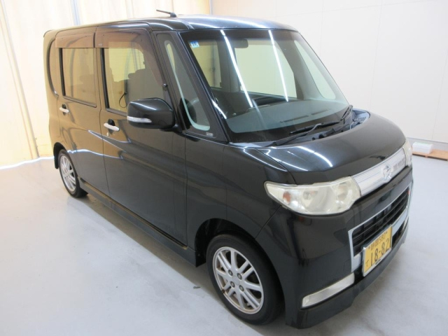 DAIHATSU TANTO — фото