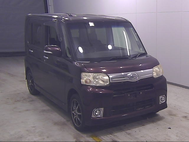 DAIHATSU TANTO — фото