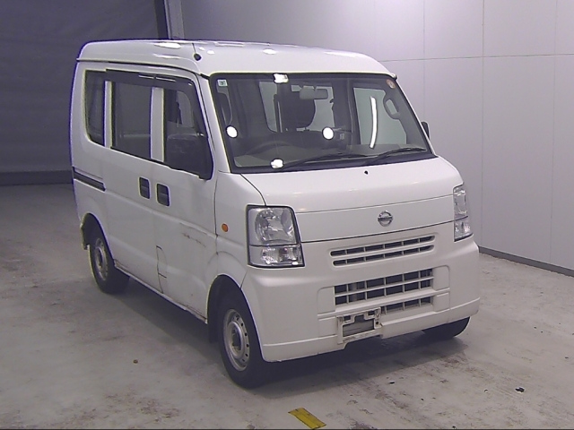 NISSAN CLIPPER — фото
