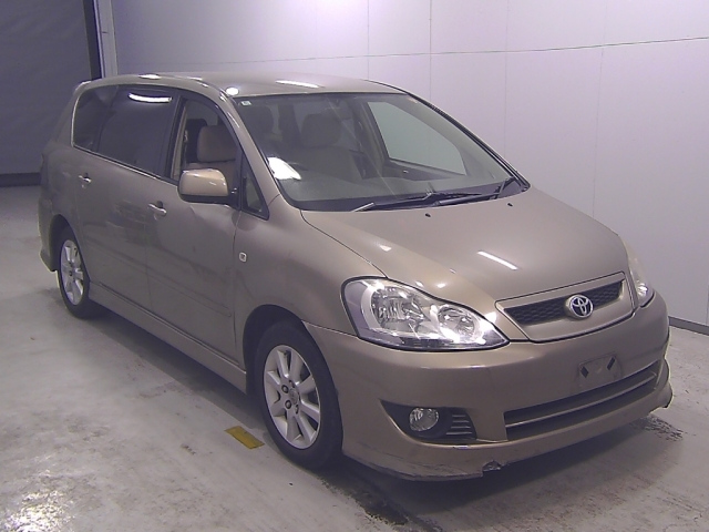 TOYOTA IPSUM — фото