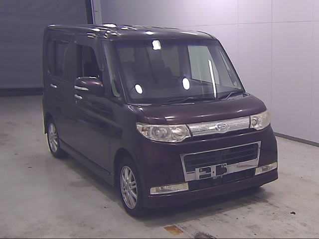 DAIHATSU TANTO — фото