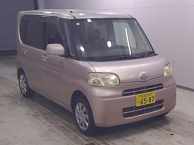 DAIHATSU TANTO — фото