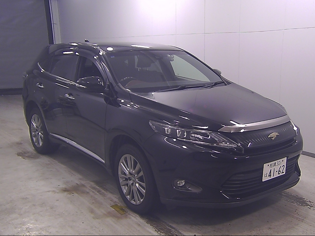 TOYOTA HARRIER — фото