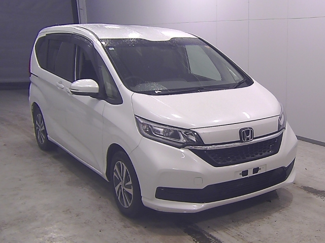HONDA FREED — фото