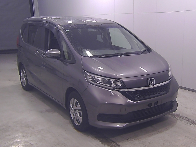 HONDA FREED — фото