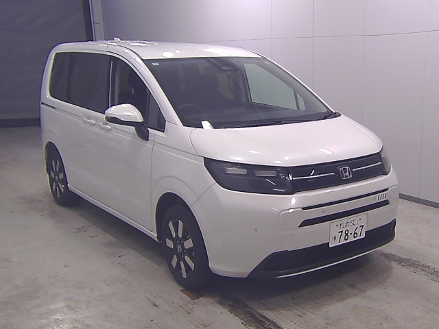 HONDA FREED — фото