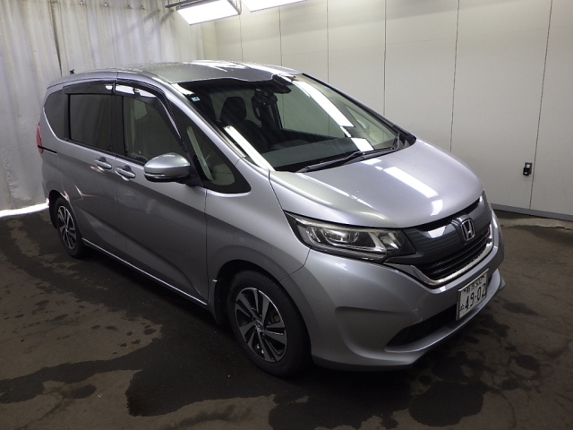 HONDA FREED — фото
