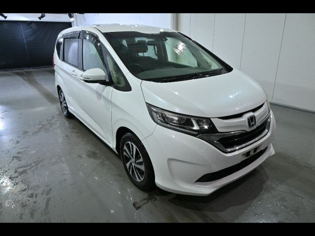 HONDA FREED — фото