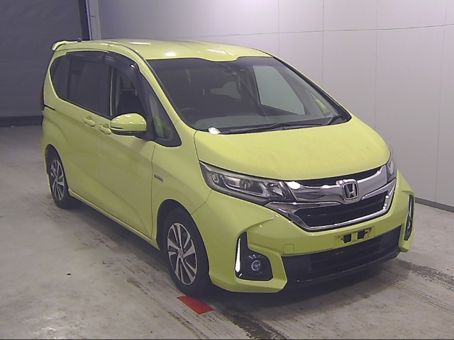 HONDA FREED — фото